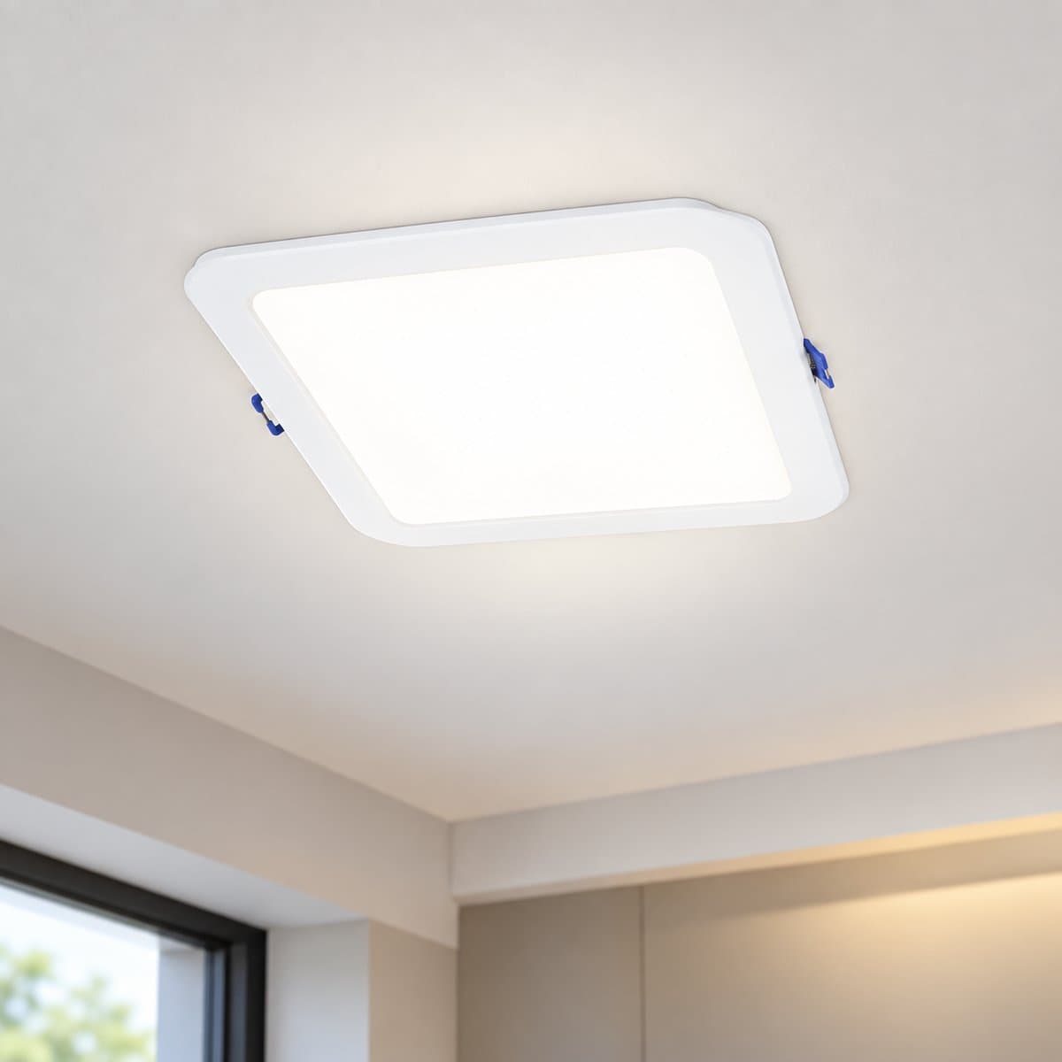 Đèn LED âm trần DN027B G3 vuông Philips đã lắp đặt, đang chiếu sáng