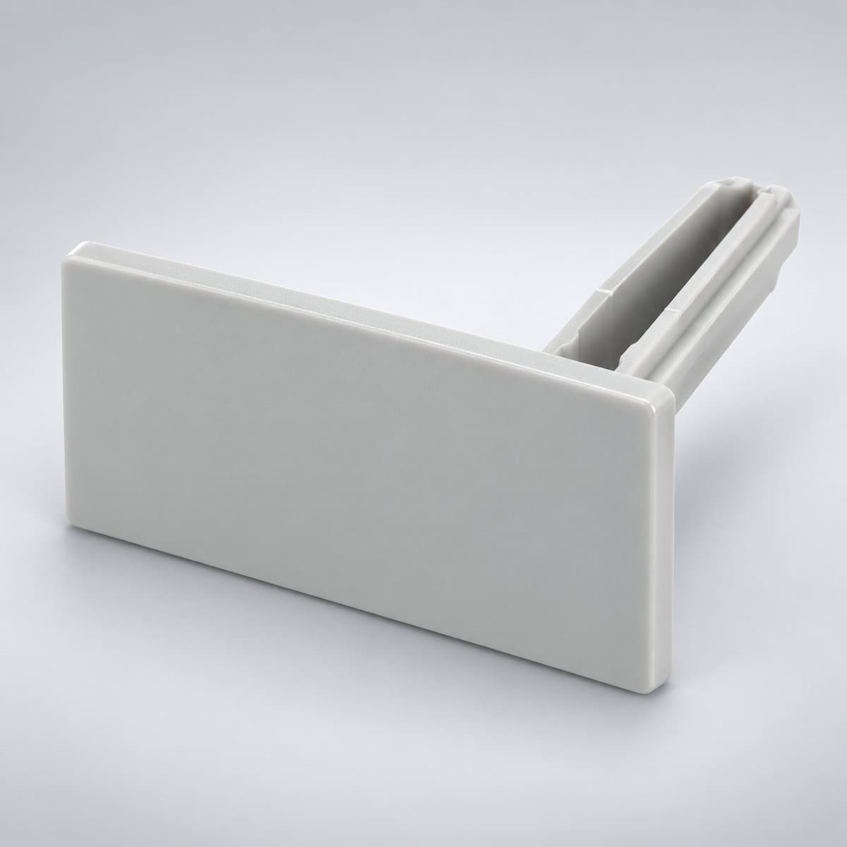 Khối đầu đẩy cầu đấu Schneider chụp góc nghiêng 3/4, thấy rõ mặt và cạnh bên
