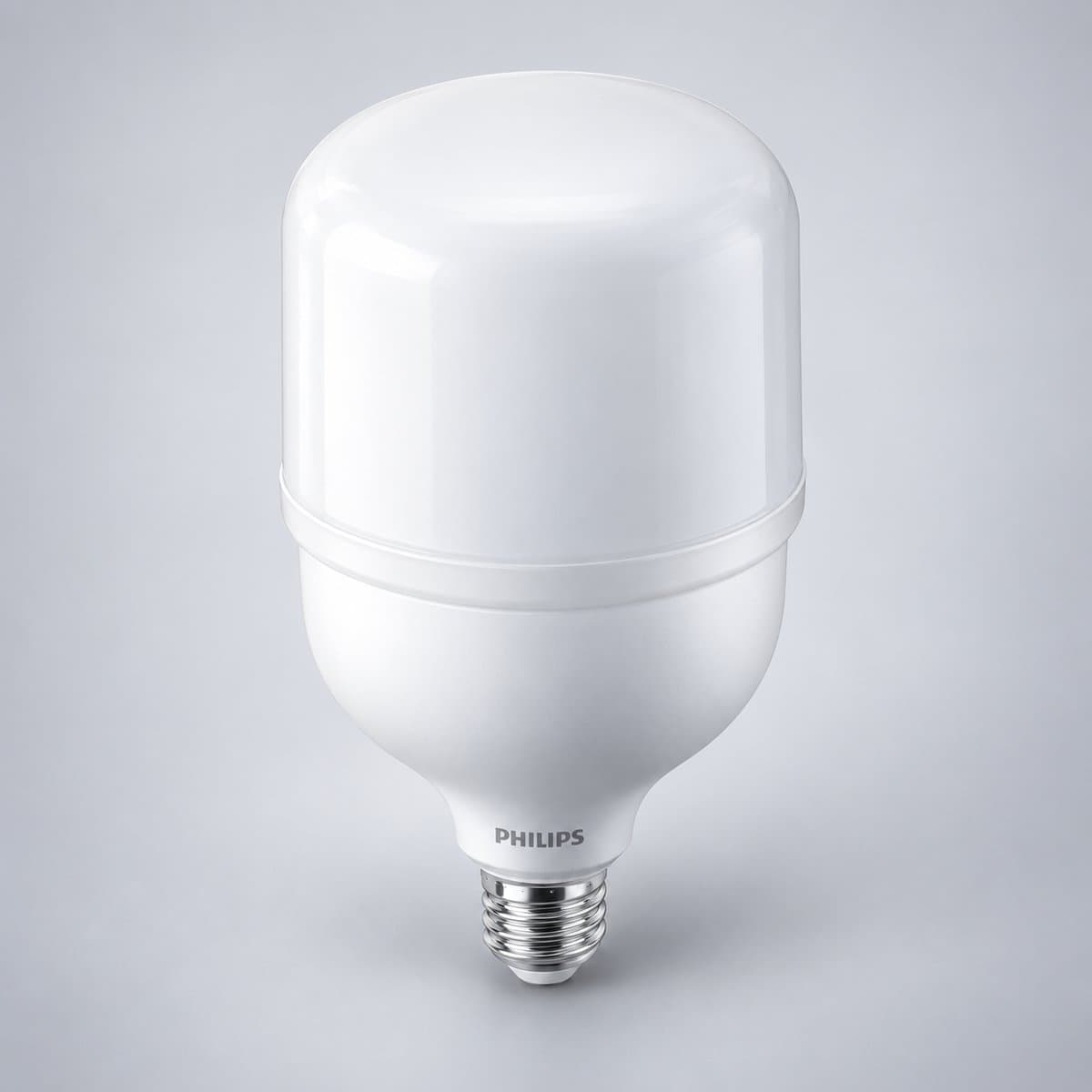 Bóng LED trụ TForce Essential Philips chụp góc nghiêng 3/4, thấy rõ thân và cạnh bên