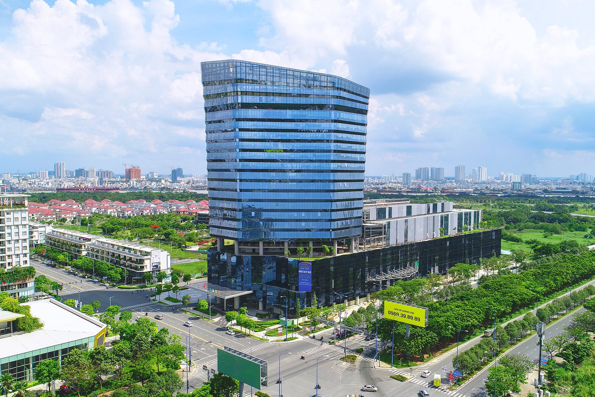 Thisofic Tower - Sala