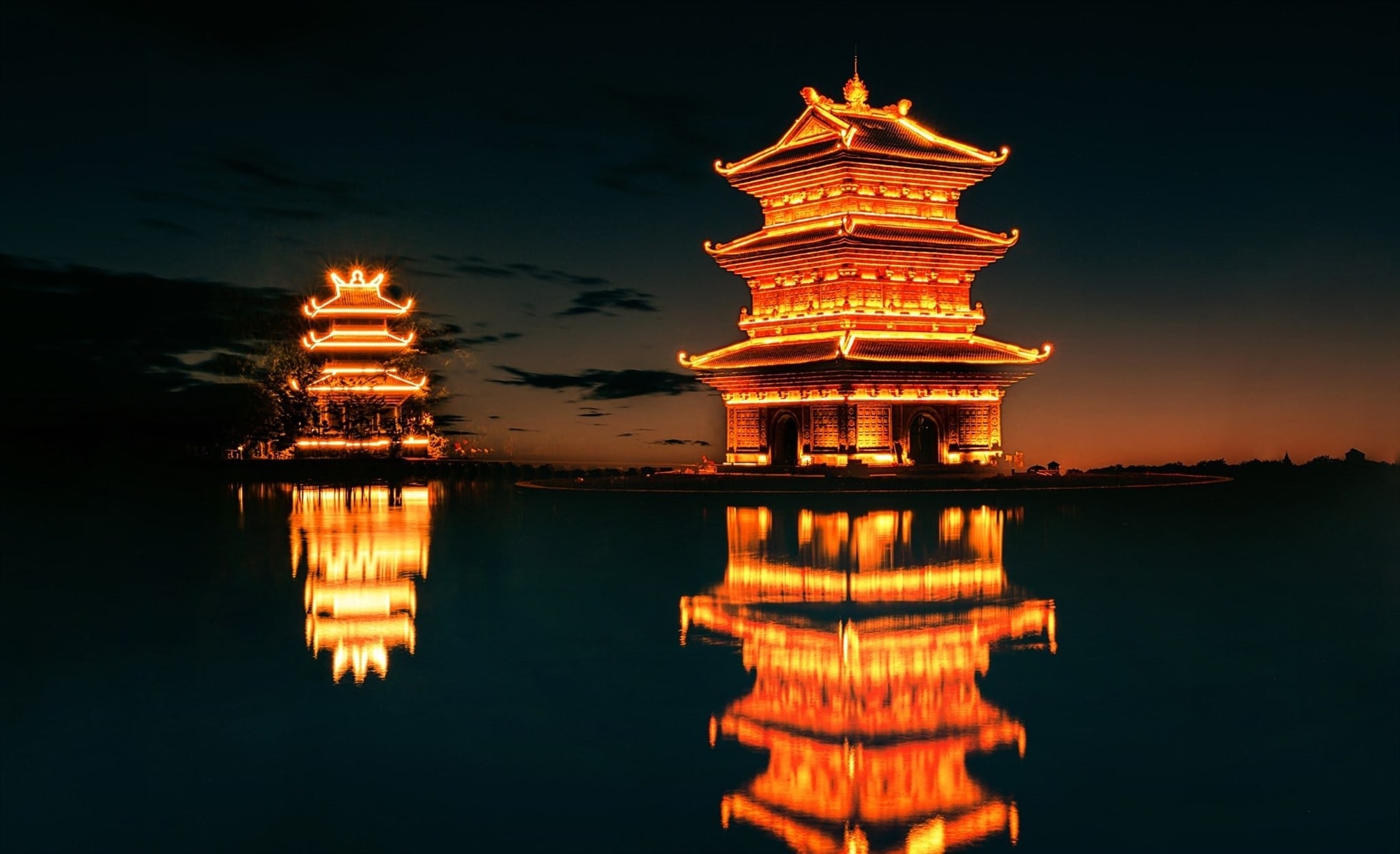 Chùa Vàng